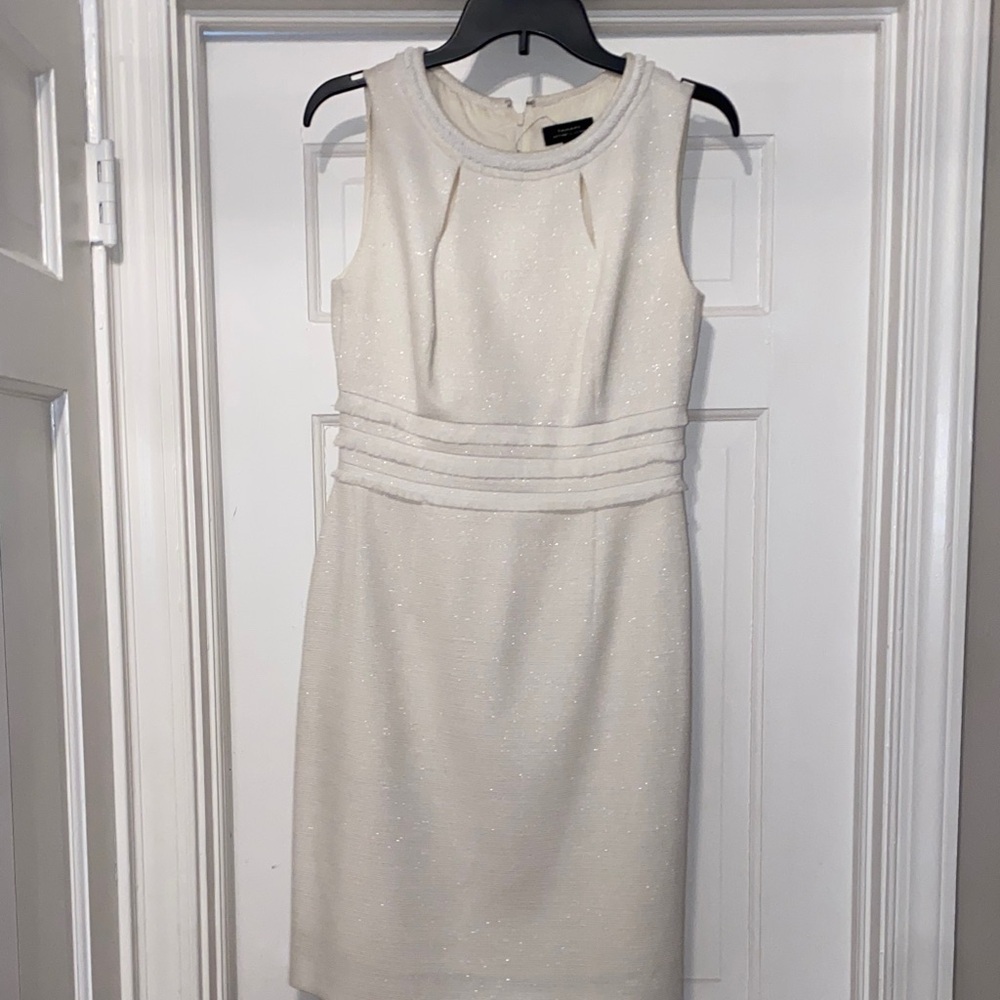 Tahari Elegant Cream Sleeveless Mini Dress